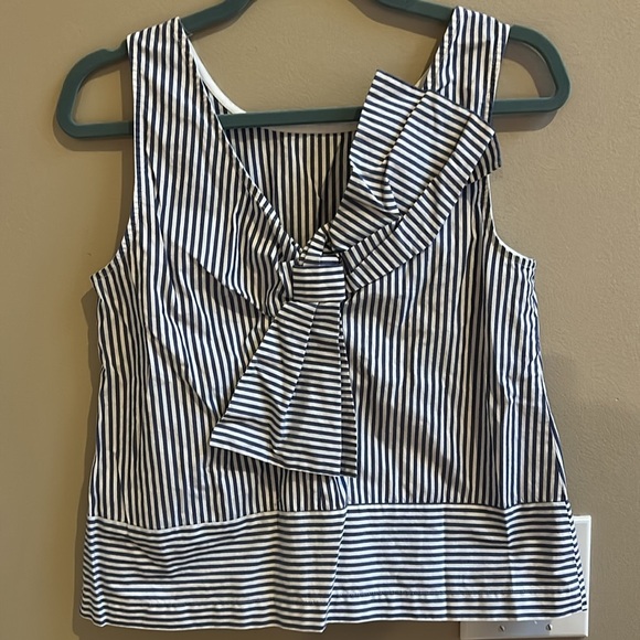 Vineyard Vines Sarah Blue and White Striped Sleeveless Blouse Size 2 - Picture 1 of 8